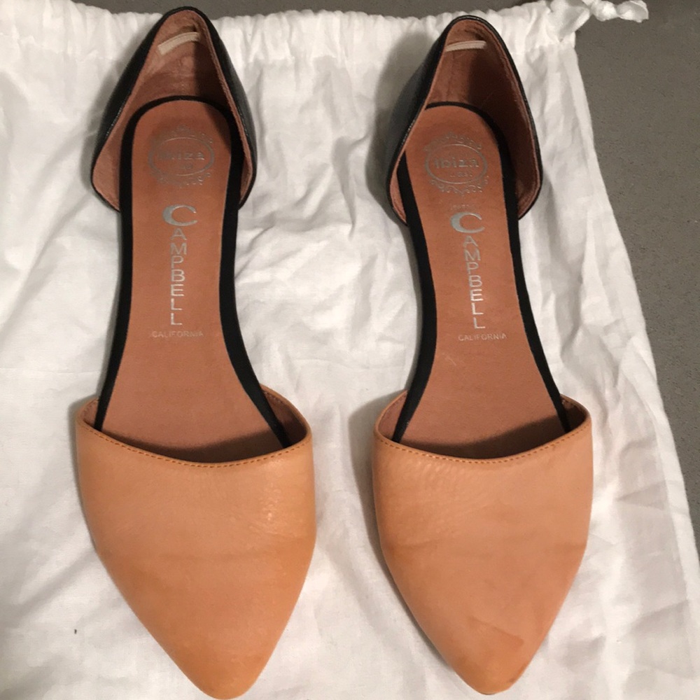 Jeffrey Campbell Black and Tan flats 8.5